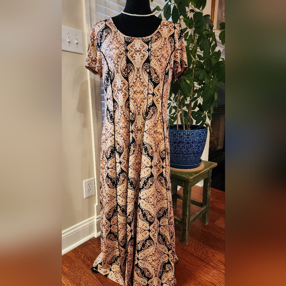 Sami & Jo Paisley Print Dress with Warm Tones